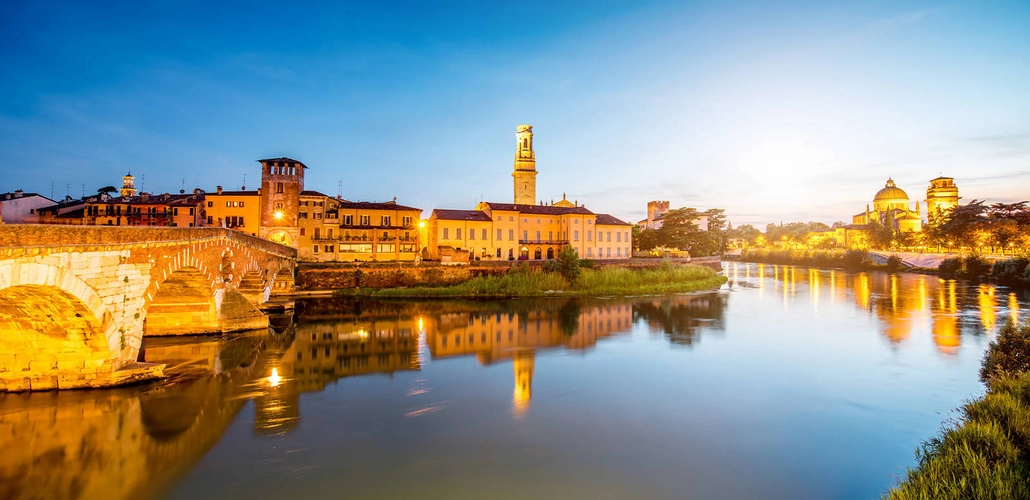 Verona am Abend - rh2010 - © rh2010 /Adobe.com
