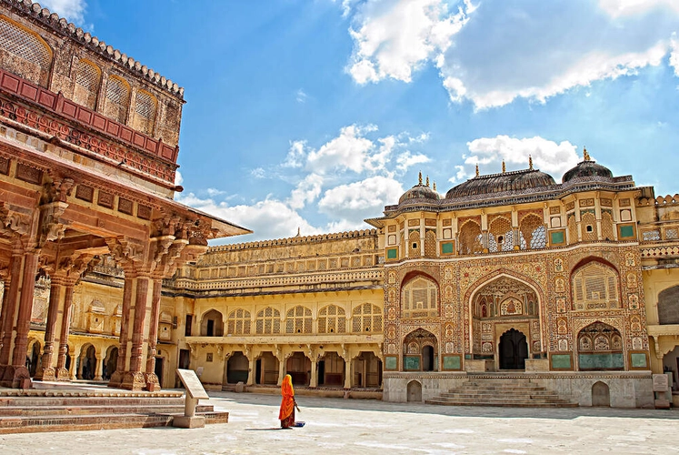 Amber Fort in Jaipur - olenatur - © olenatur / Adobe.com