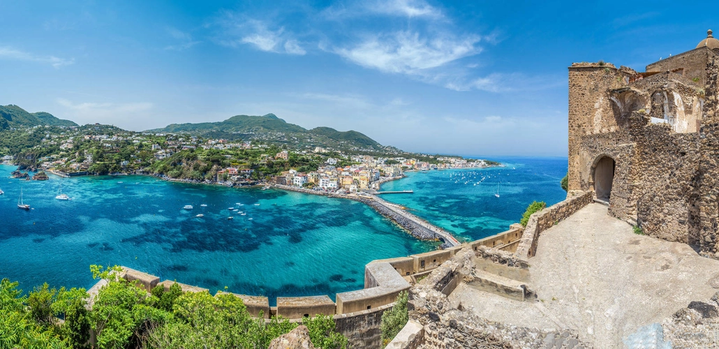 Blick vom Castello Aragonese - Serenity-H - © Serenity-H / Adobe.com