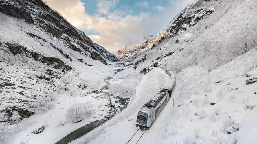 Flamsbana im Winter - Sverre_Hjornevik - norwaysbest.com/Sverre_Hjornevik