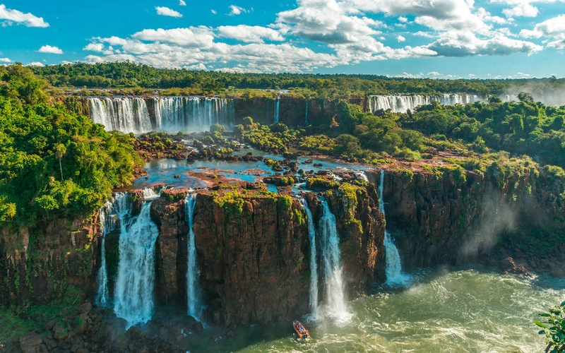 Iguazú-Fälle - mikasek / Adobe.com - © mikasek / Adobe.com