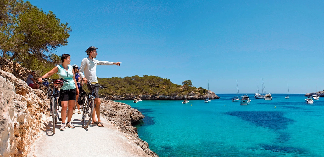 Radfahrer/Radgruppe auf Mallorca - Klaus Hoffmann