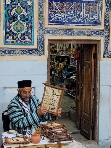 Registan-Platz - Kirsten Meck