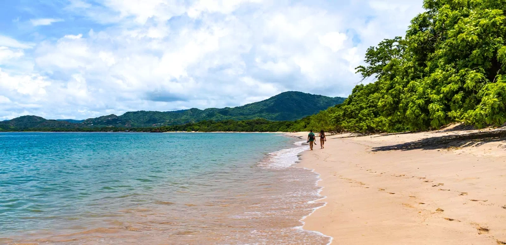 Strandwanderung - Jakub - © Jakub / Adobe.com