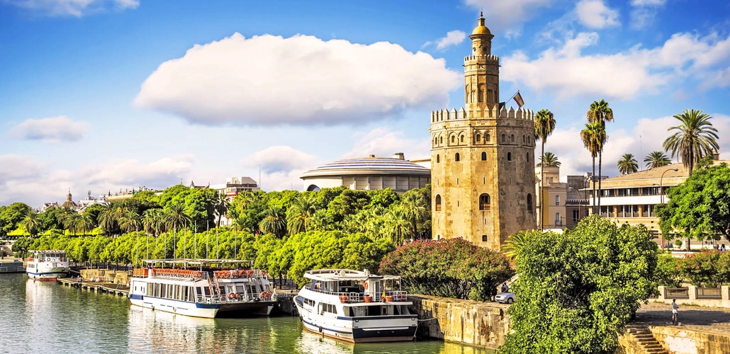 Torre de Oro in Sevilla - mrks_v - © mrks_v / adobe.com