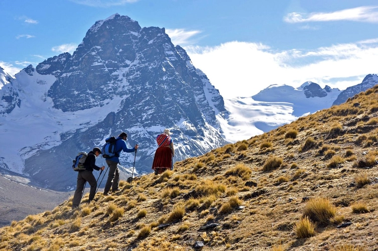 Aktiv unterwegs auf dem Condoriri-Trek