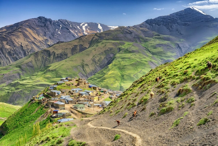 Berge im Norden Aserbaidschans bei Quba im Dorf Khinaluq
