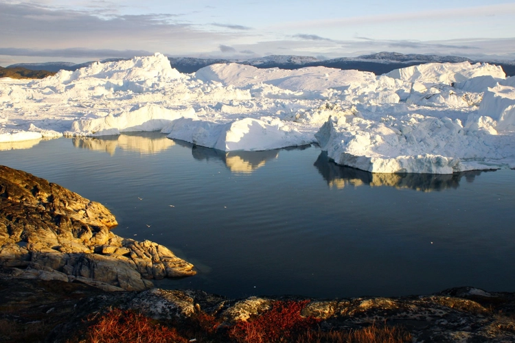 Ilulissat-Eisfjord im Abendlicht