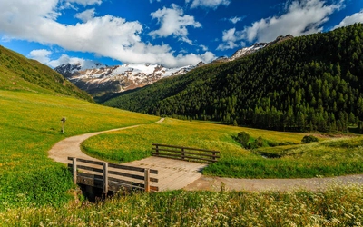 Wanderweg im Langtauferer Tal - Stefan - © Stefan / Adobe.com