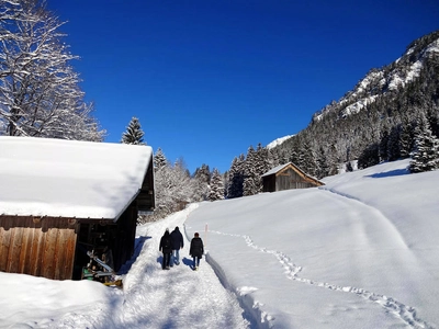 Wanderer im Trettachtal - Dennis Gowitzke