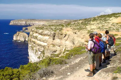 Wandergruppe auf Gozo - Eva Bender