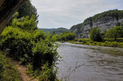 Wanderung bei Le Moustier - Carmen Rameil