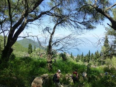 Wanderung beim Dorf Dafnata - Tülin Wirsbowsky