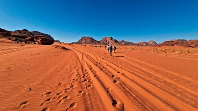 Wanderung im Wadi Rum - Maxim Podobed