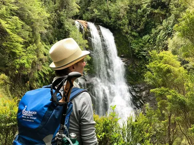 Wasserfall im Zypressenwald bei Chaitén - Eleonore Große Höötmann