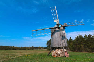 Windmühle auf der Insel Saaremaa - Rattareisid