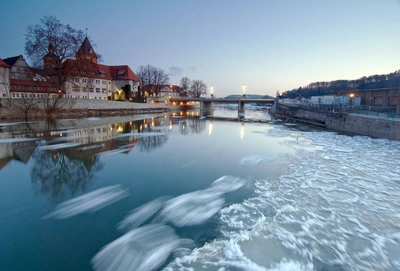 Winter an der Weser - - © Hameln Marketing und Tourismus GmbH