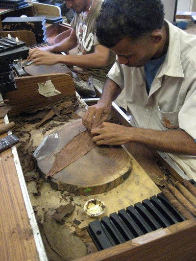 Zigarrenfabrik in Santiago - Thomas Frischmuth