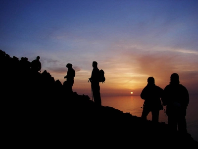 Abendlicher Aufstieg zu den aktiven Kratern des Stromboli - Timm Küster