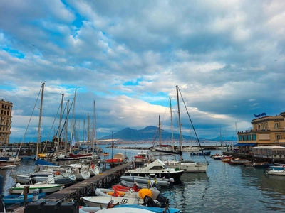 Abendstimmung am Hafen Neapel - Mareike Potrikus