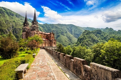 Basilika von Covadonga - mrks_v - © mrks_v / Adobe.com