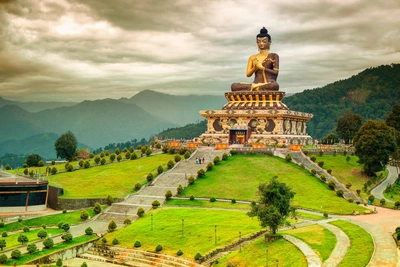 Bhuddastatue bei Rabangla in Sikkim - mitrarudra - © mitrarudra / Adobe.com