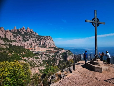 Blick auf das Kloster Montserrat - Peter Bartel