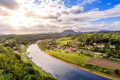 Blick auf die Elbe - Simon Dannhauer - © Simon Dannhauer / Adobe.com