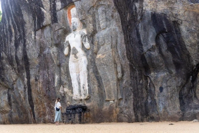 Buddha Statue von Buduruwagala - Goran - © Goran / Adobe.com