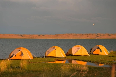 Camp am Bayan Nuur-See - Michael Frick