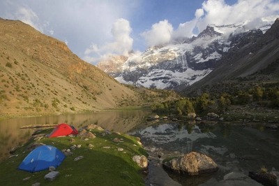 Camp am Großmutter-Paradies See - Darek Wylezol