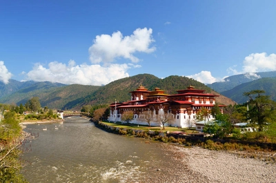 Der Punakha Dzong in Punakha - Frederik Schwall