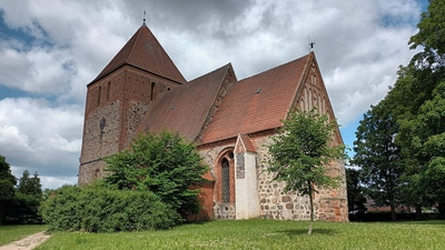 Dorfkirche Groß Gievitz - Behzad Marvie