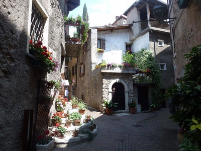 Gässchen in Pieve oberhalb des Gardasees - Barbara Reuter