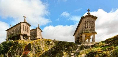 Getreidespeicher in Soajo - Peter Bartel