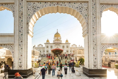 Gurudwara Bangla Sahib Temple, New Delhi - Dominik Ketz