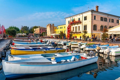 Hafen von Bardolino - Comofoto - © Comofoto/ Adobe.com
