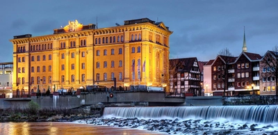 Hameln mit Weserstaustufe und Pfortmühle - Carl-Jürgen Bautsch - © Carl-Jürgen Bautsch / Adobe.com