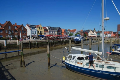 Husumer Binnenhafen bei Ebbe - Gerd Thiel