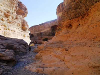 Im Sesriem Canyon - Eva Machill-Linnenberg