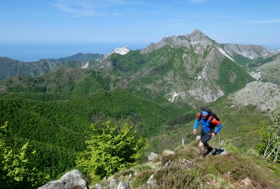 In den Apuanischen Alpen - Darek Wylezol