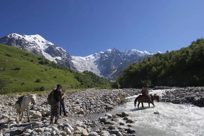 In den Bergen Georgiens - Darek Wylezol