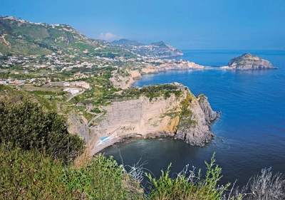 Ischia: Südküste mit Sorgeto-Bucht und Sant'Angelo - Gerd Thiel