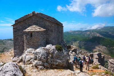 Kastro Koskina auf Ikaria - Petra Luckau