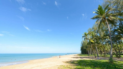 Kilometerlanger Traumstrand Khuk Khak - The Haven Khao Lak