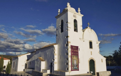 Kirche von Querenca - Cornelia Hempel