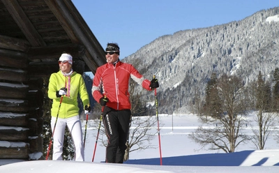 Langlauf auf der Dachstein-Skating-Loipe in Ramsau - Tourismusverband Ramsau / Photo-Austria / Hans-Peter Steiner - © Tourismusverband Ramsau / Photo-Austria / H.-P. Steiner