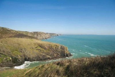 Lizard Point - VisitCornwall - © Adam Gibbart