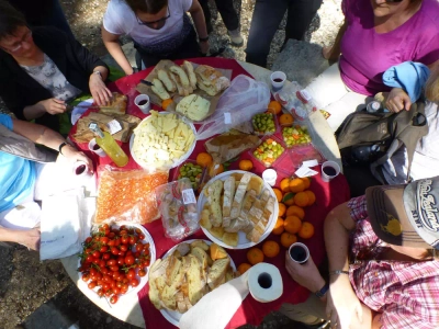 Picknick bei Pantalica - Christina Derlach