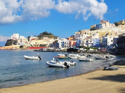 Ponza Porto - Maximilian Knobloch
